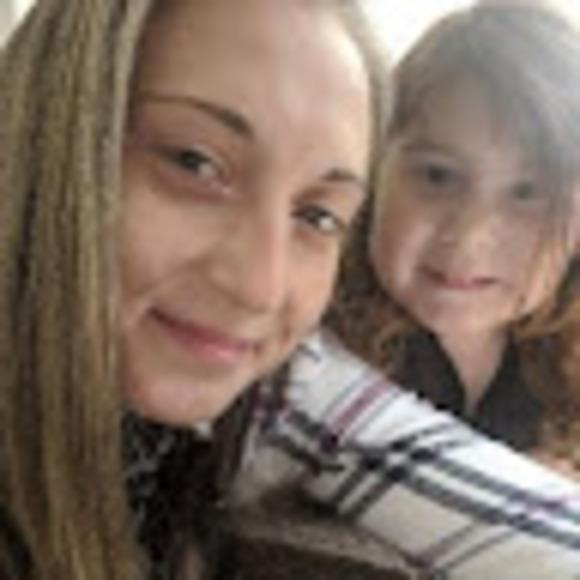 Meet your Posher, Katie - Picture 1 of 1